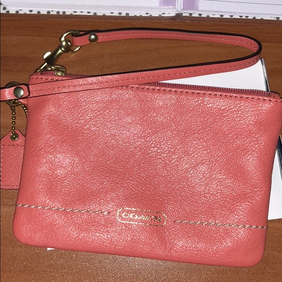 Coach Handbags - Coach wristlet